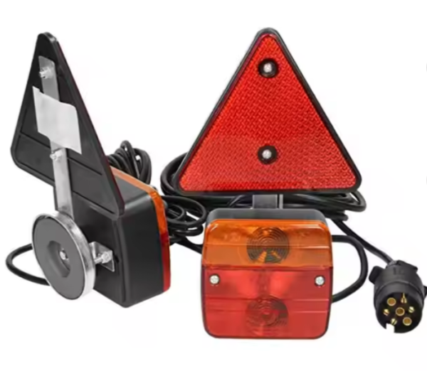 SIGNALIZACIJA LED ZA PRIKOLICU NA MAGNET SA TROKUTIMA   KABAL 7,5M Š:52247